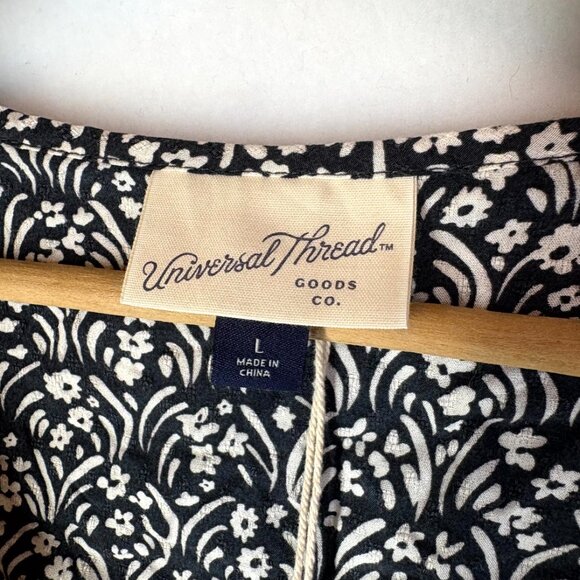 NWT Universal Thread Floral Long Sleeve Blouse - Picture 4 of 7